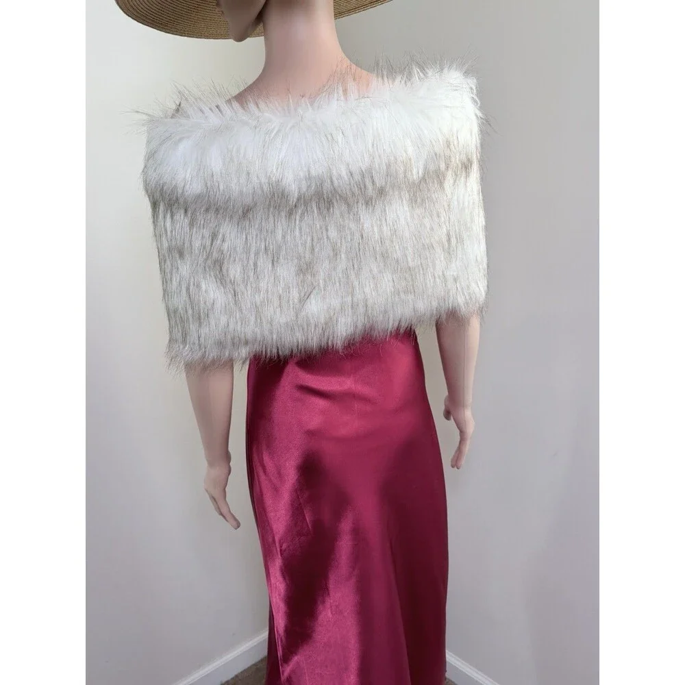 CLMMEIYUAN Ivory Faux Fur Wrap Shawl Stole Satin Lined  Wedding Bridal Shrug